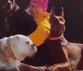 Melanie mit Ihren Hunden